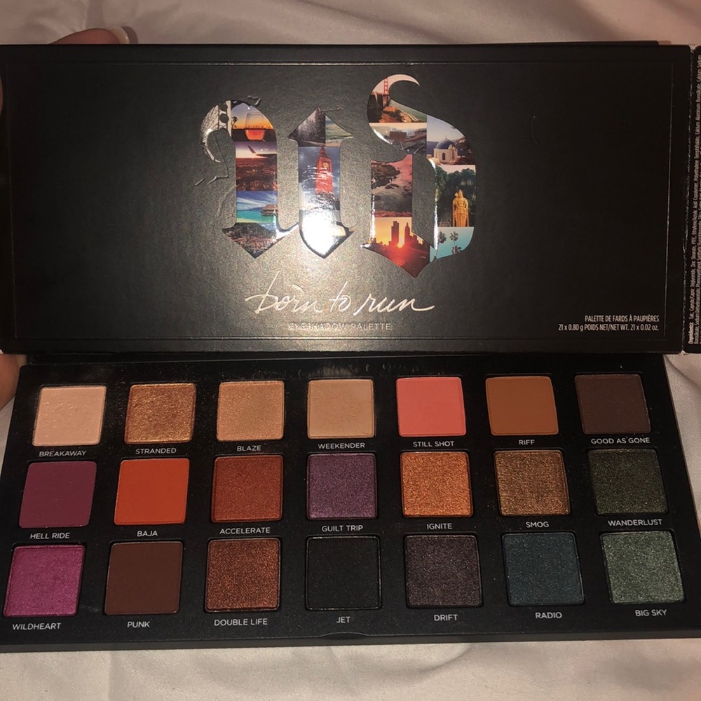Urban Decay Born to Run Eyeshadow Palette